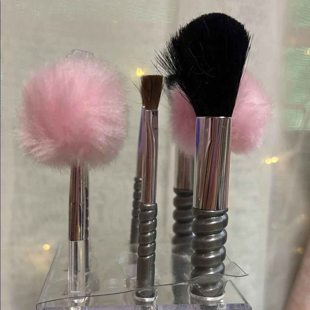 Makeup Brush Set with Pink and Purple Fluffy Heads